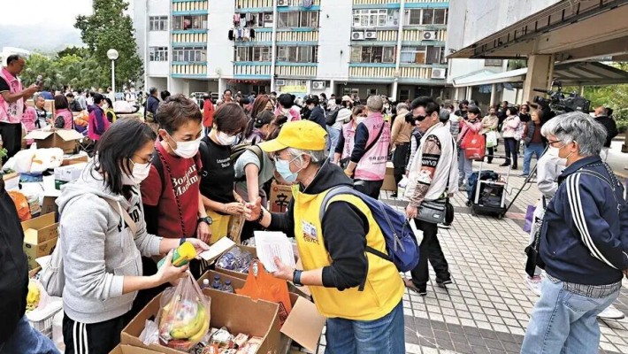 團結一致 渡過難關|香港四川社團總會總動員聯同相關企業緊急捐款2800萬港元 支援宏福苑火災救援 向受災居民及會員致以深切慰問